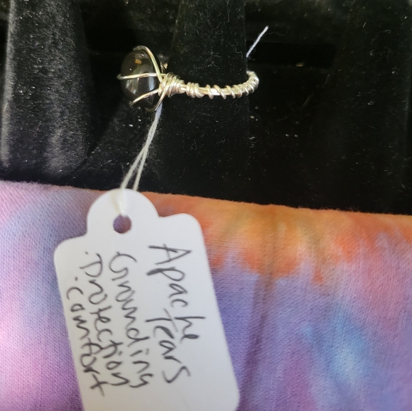 Handmade wire wrapped apache tears ring size 7.5 - Picture 3 of 4